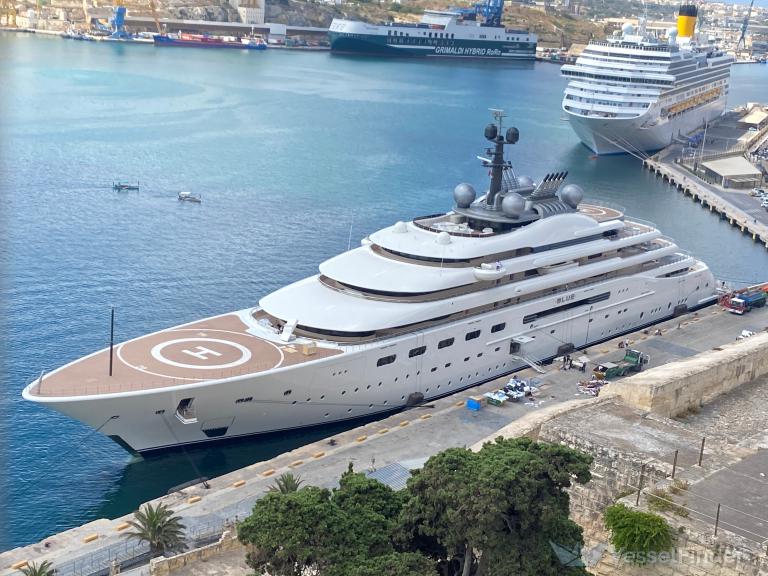 Luxury Redefined: Introducing the Superyacht Blue - Recently in Cape Town